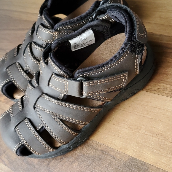 Okie Dokie Brown Sandals - Picture 7 of 7